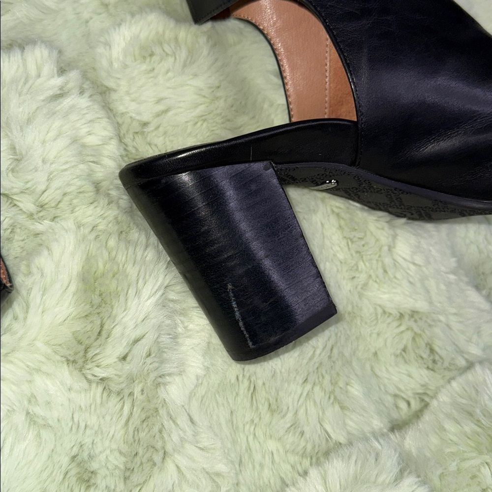 Vionic Lacey Block Heel Slingback shoes. - Picture 10 of 12